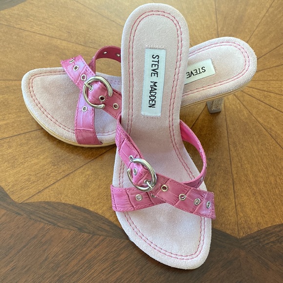 Steve Madden “Peter” Sandals Pink Alligator straps - Picture 4 of 4